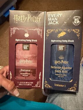 Every Man Jack Harry Potter Hydrating Body Wash Set - Red & Blue